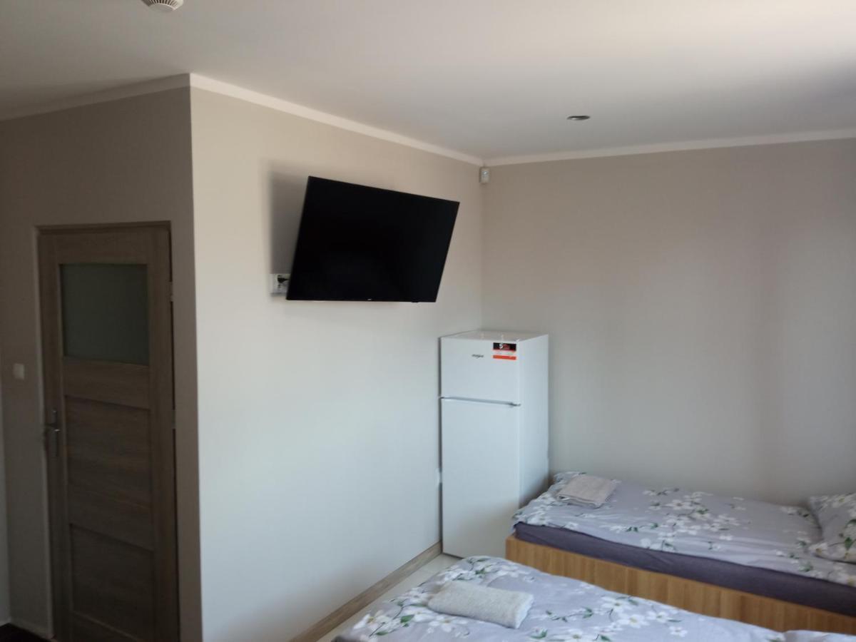 Czerwony Szafir Grodzisk Hostel Grodzisk Mazowiecki Kültér fotó